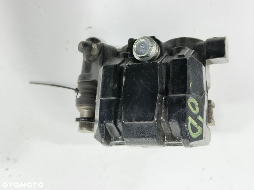 Zacisk przód  Suzuki Burgman 125 K8  12-18r - 3