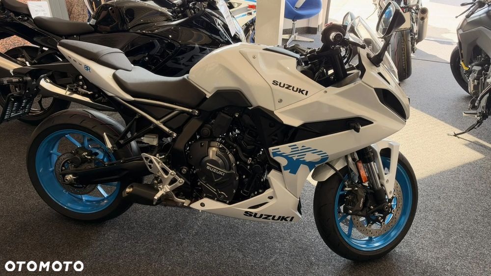 Suzuki GSX-R - 40