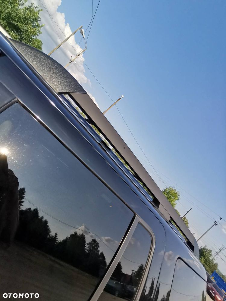 Ford Explorer 2010 photo 5