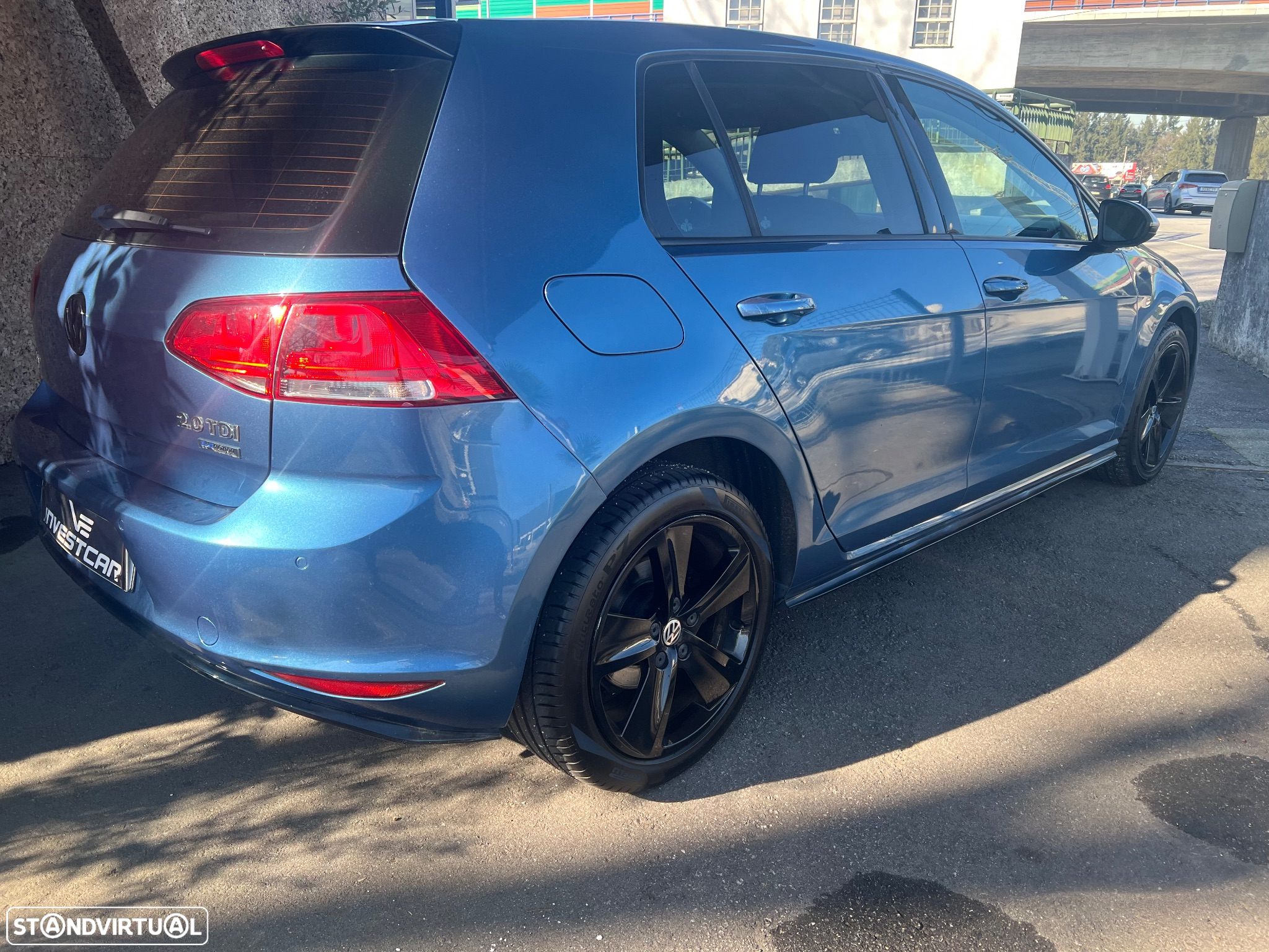 VW Golf 2.0 BlueTDI Highline - 23