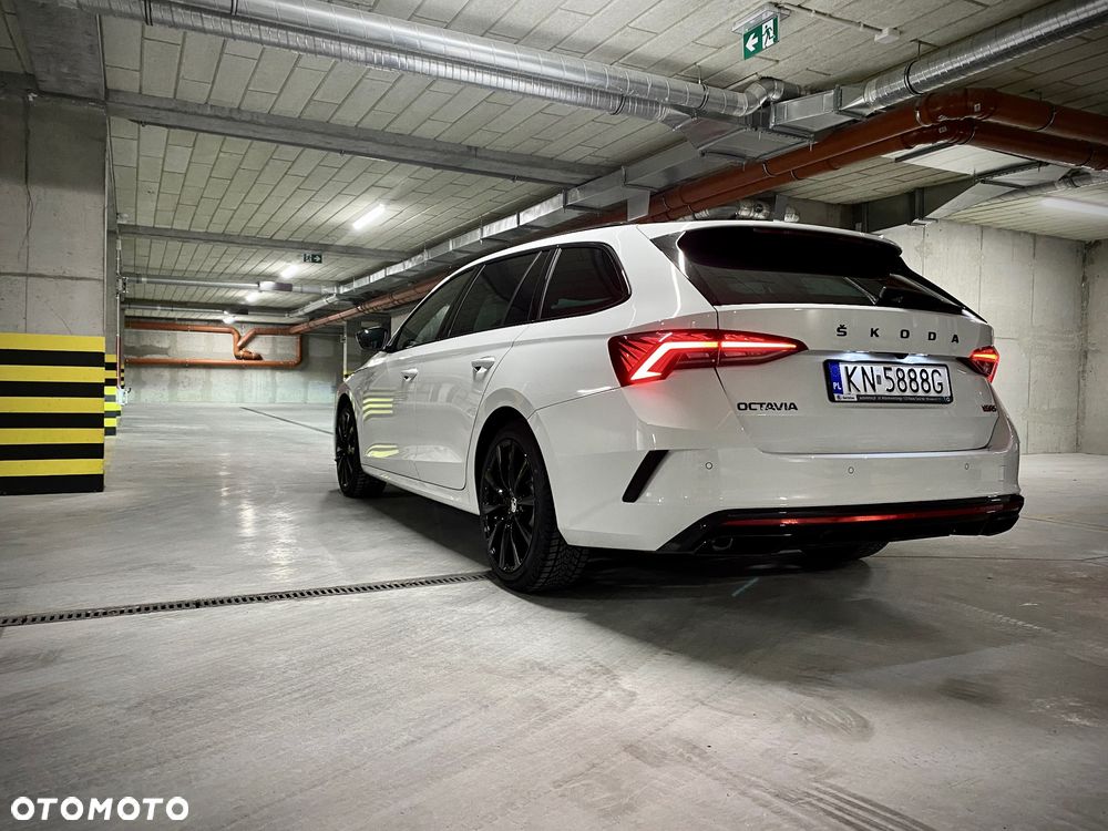 Skoda Octavia 2.0 TSI RS DSG - 29