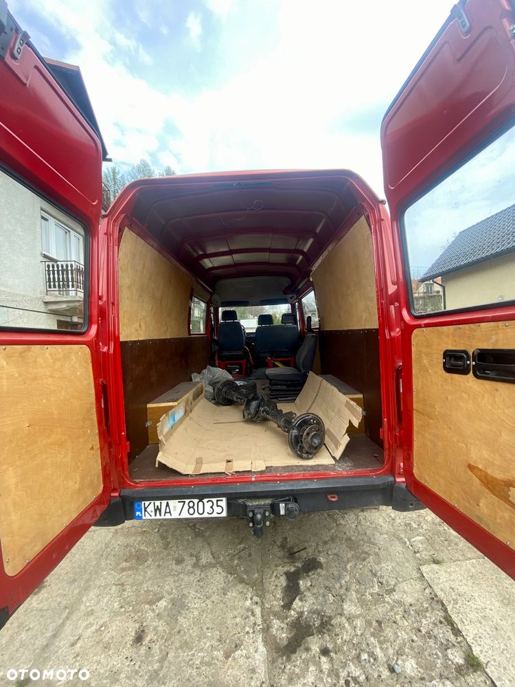 Mercedes-Benz Sprinter - 5