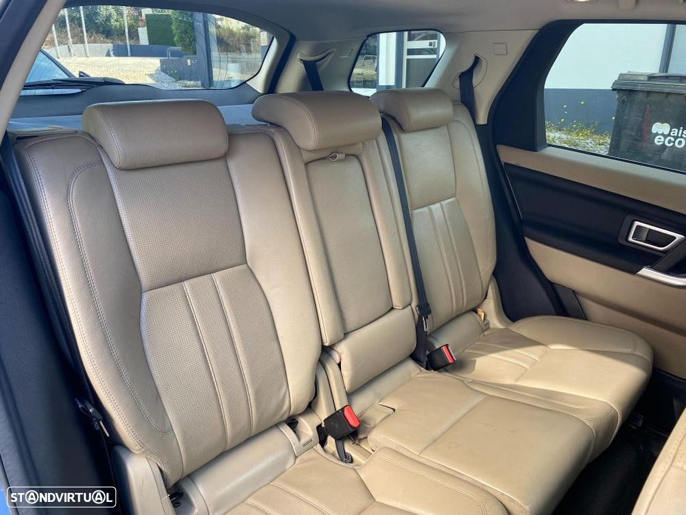 Land Rover Discovery Sport 2.0 TD4 HSE Luxury 7L Auto - 21