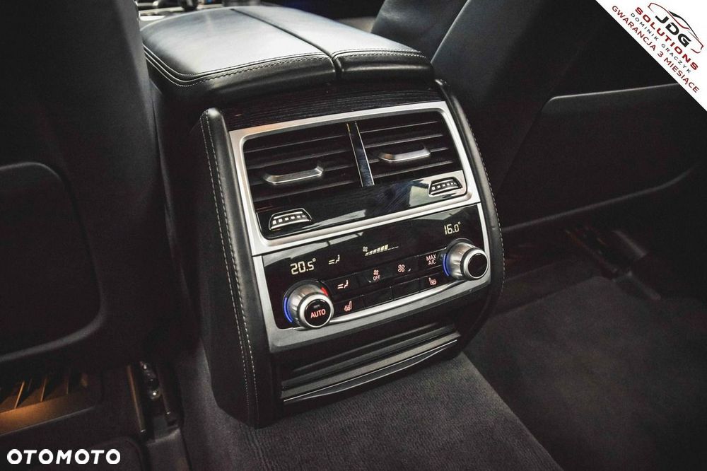 BMW Seria 7 750Ld xDrive - 31