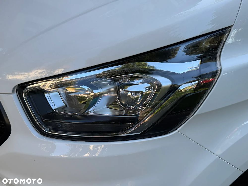 Ford CUSTOM DŁUGI 6 OSÓB - 29