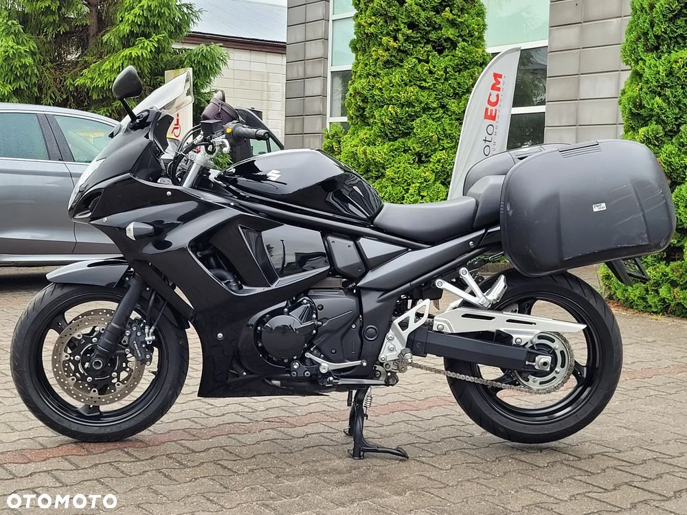 Suzuki GSX - 9