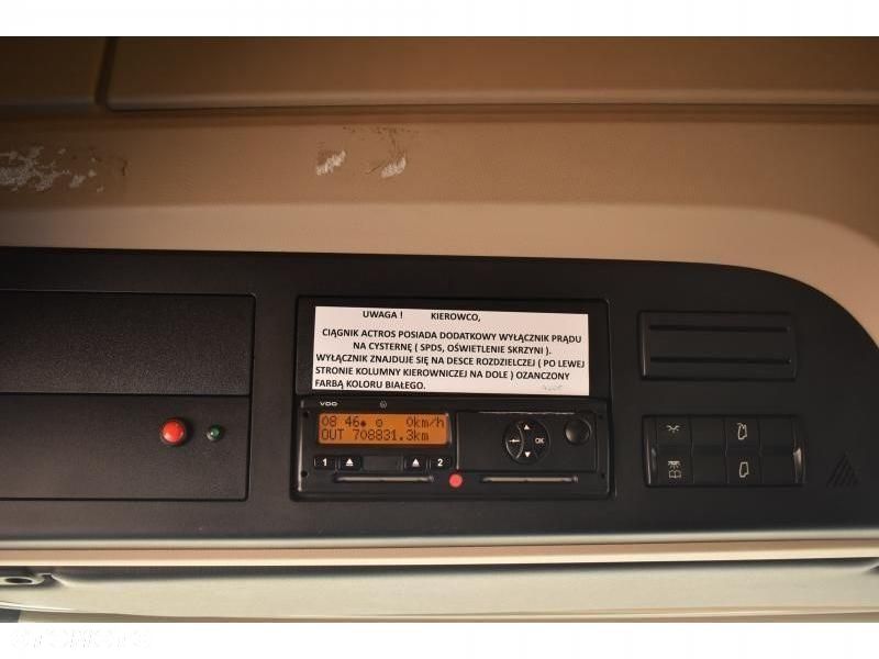 Mercedes-Benz Actros - 25