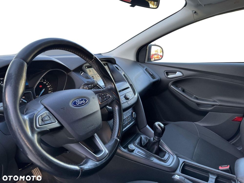 Ford Focus 1.6 Trend - 10
