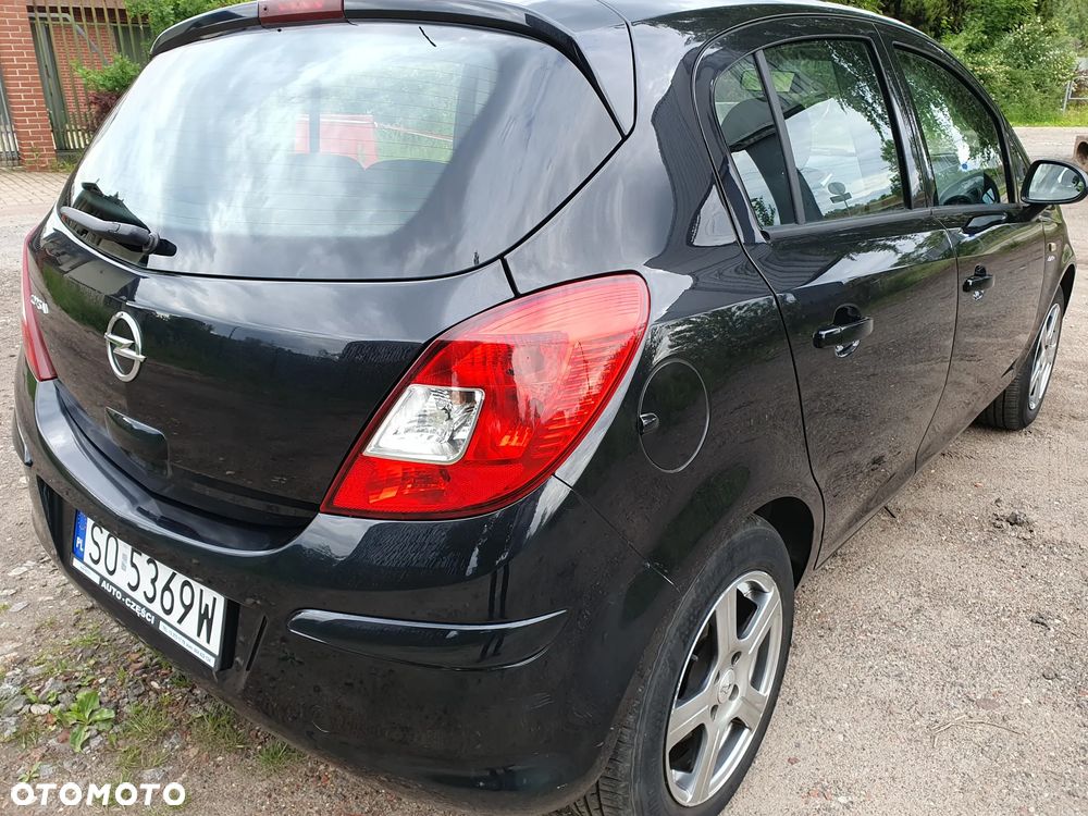 Opel Corsa - 11