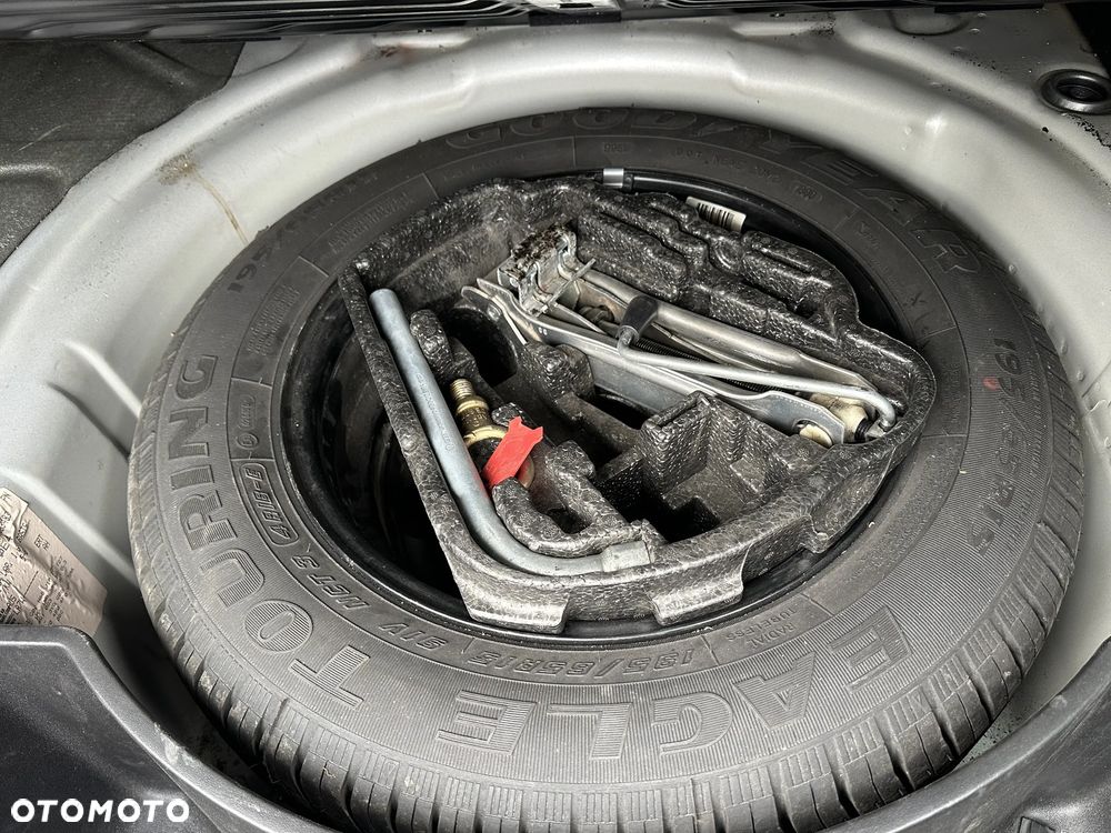 Volkswagen Golf 1.6 Basis - 14