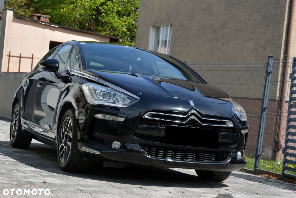 Citroën DS5 e-HDi 115 EGS6 Chic - 23