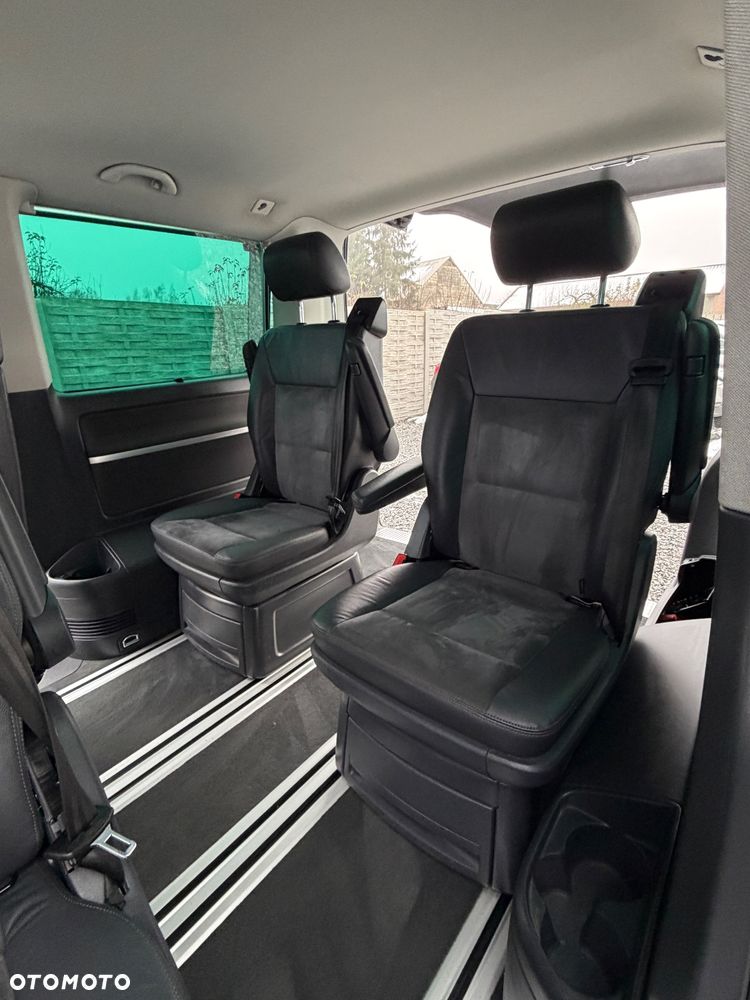 Volkswagen Multivan - 9