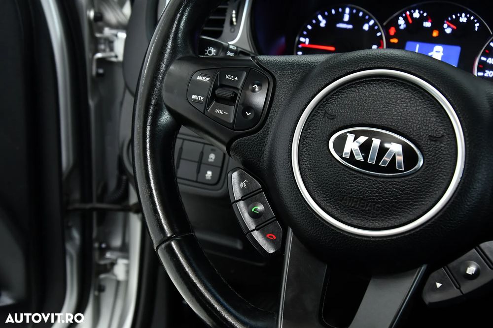 Kia Carens 1.7 DSL Comfort - 18