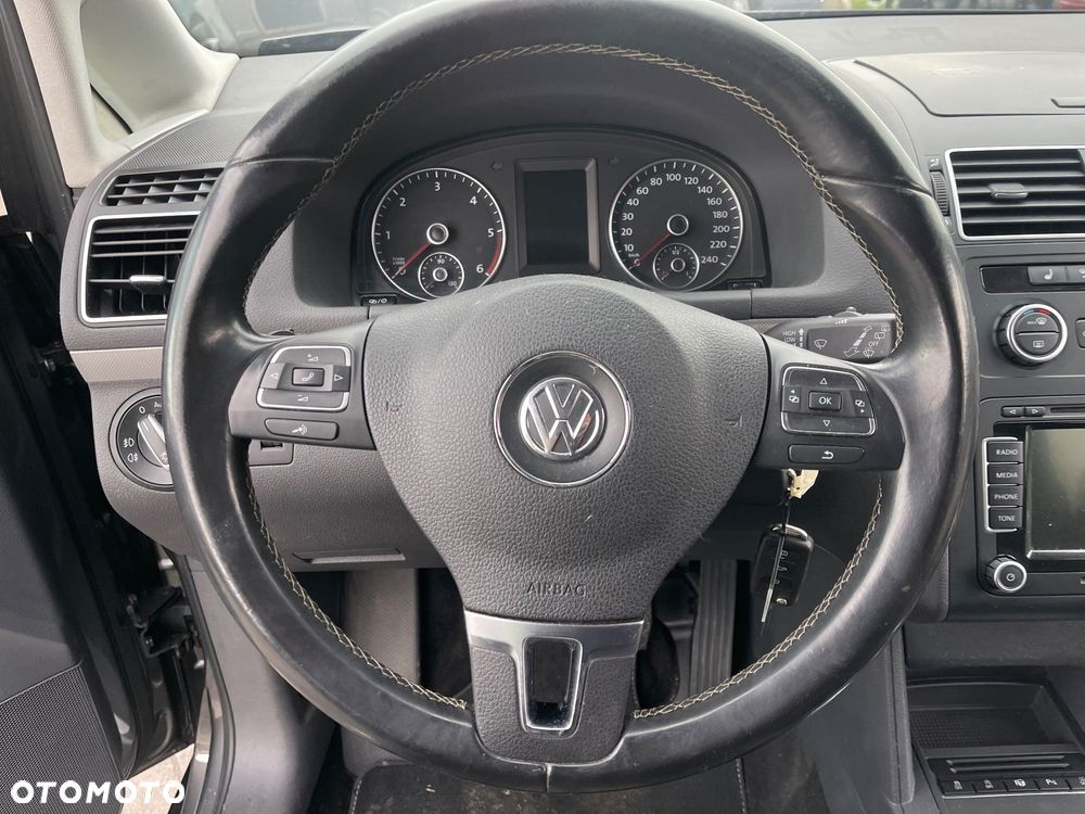 Volkswagen Touran 2.0 TDI DPF DSG MATCH - 14