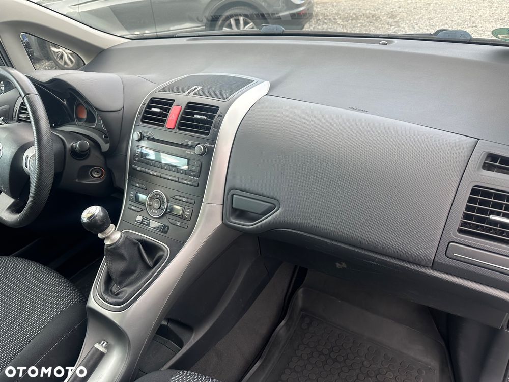 Toyota Auris 1.33 VVT-i Edition - 23