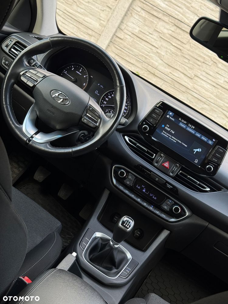 Hyundai i30 1.6 D Comfort - 21