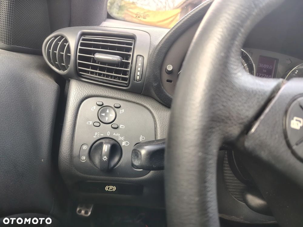 Mercedes-Benz CLC 200 CDI DPF Automatik Special Edition - 14