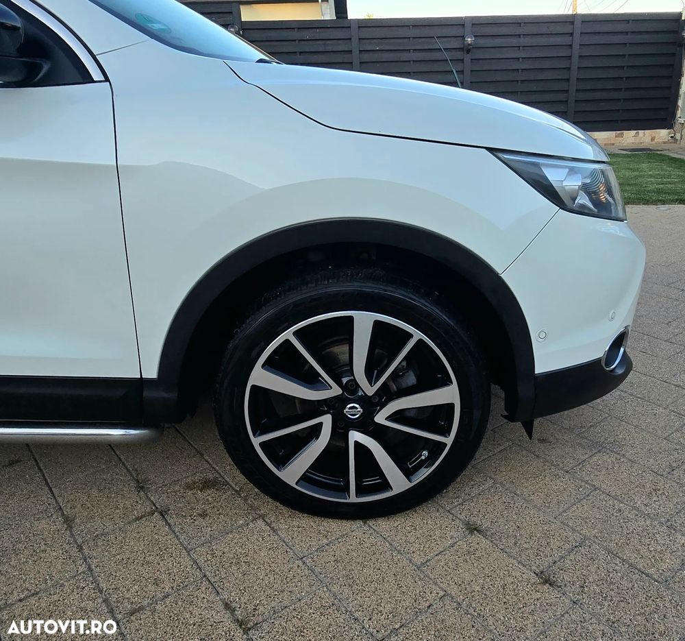 Nissan Qashqai 1.6 DCI 4 x 4 DPF Start/Stop acenta - 19