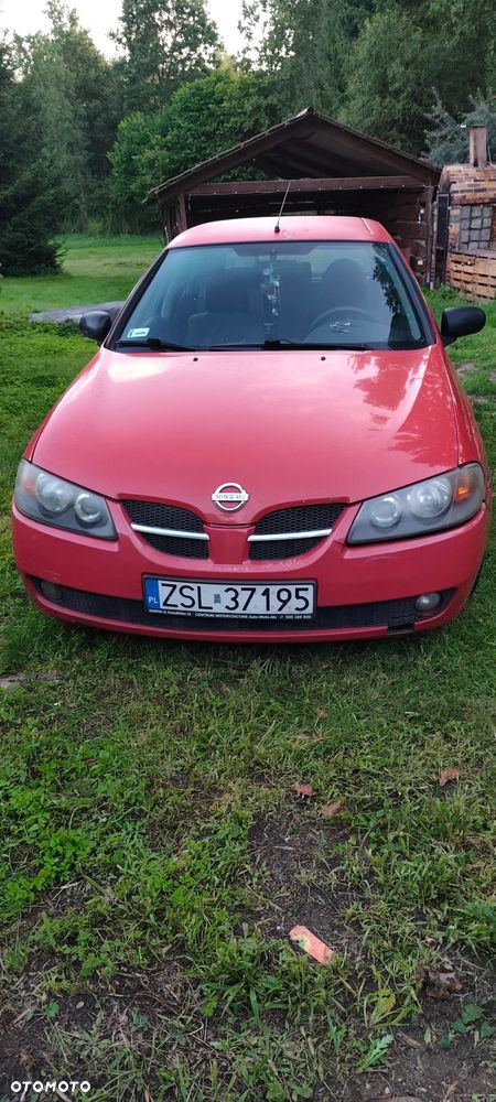 Nissan Almera - 1
