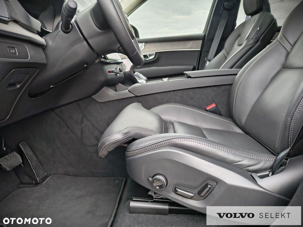 Volvo XC 90 - 25