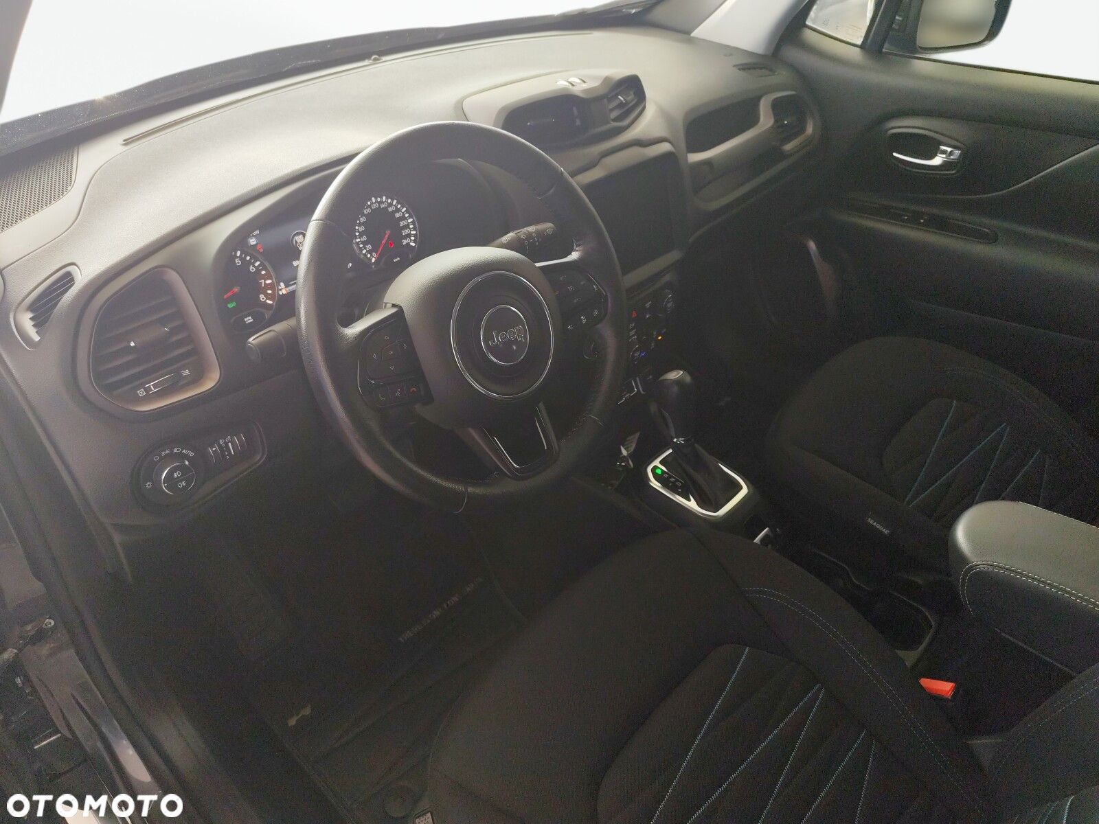 Jeep Renegade 1.5 T4 mHEV Upland FWD S&S DCT - 9
