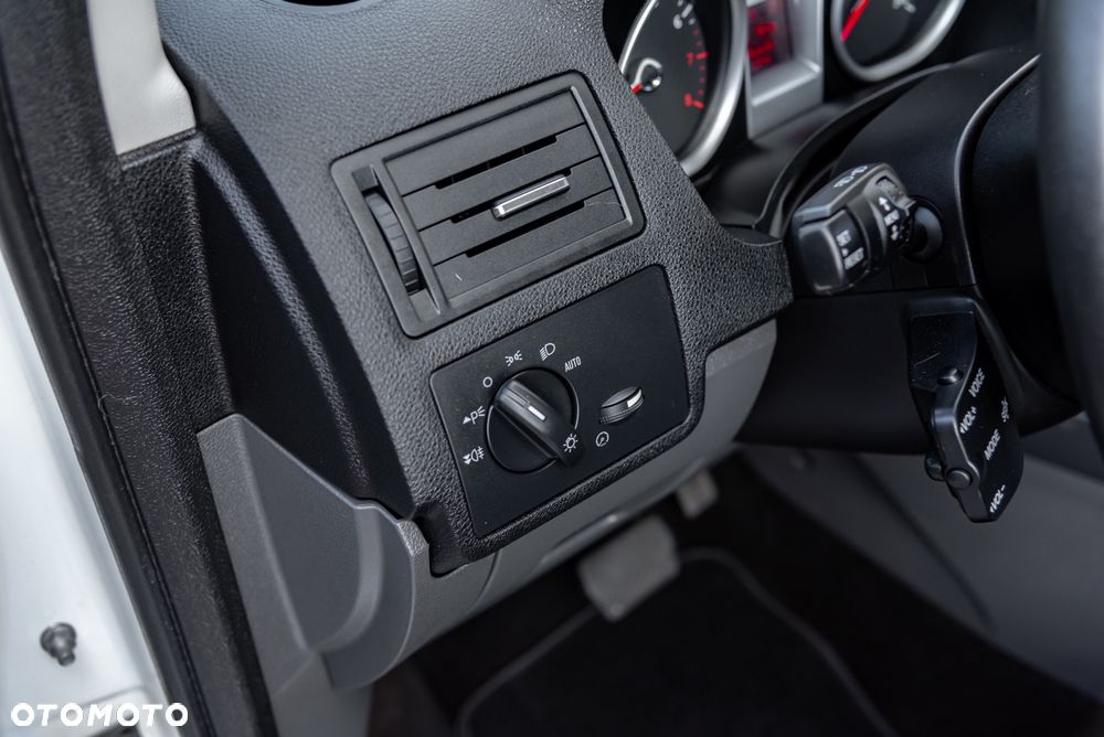 Ford Kuga 2.5 4x4 Trend - 29