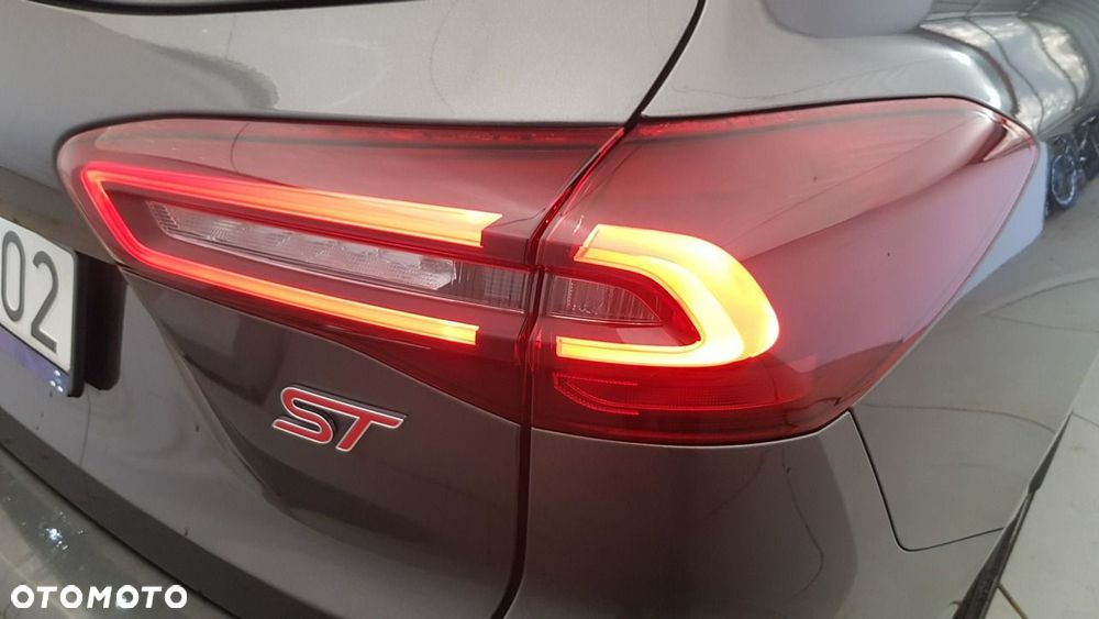Ford Focus - 12