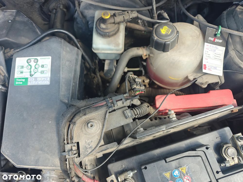 Dacia Duster 1.6 - 4