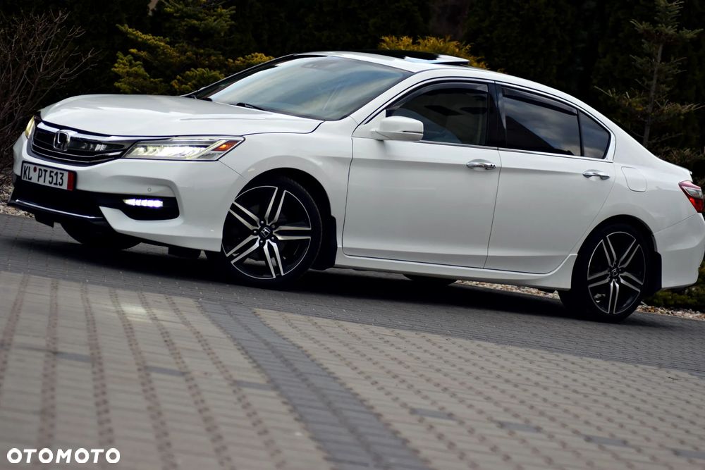 Honda Accord - 17