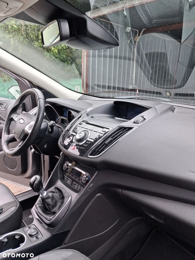 Ford Kuga 2.0 TDCi 4x4 Individual - 14