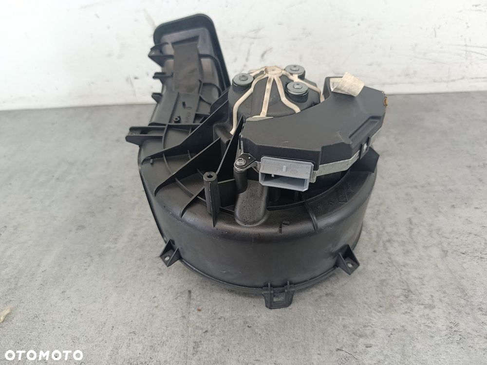 WENTYLATOR NAWIEWU, DMUCHAWA OPEL VECTRA C 985852T VALEO 1.8 16V - 3