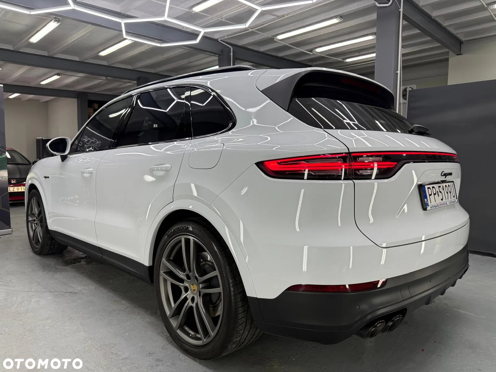 Porsche Cayenne E-Hybrid Platinum Edition - 10