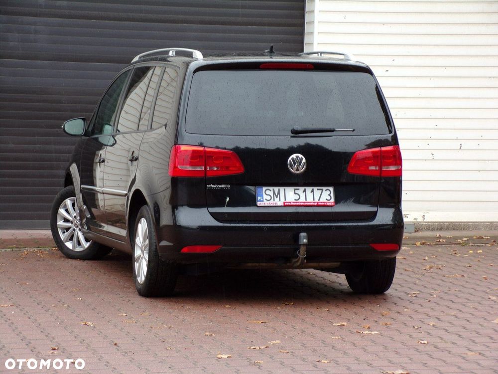 Volkswagen Touran - 15