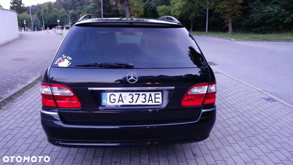 Mercedes-Benz Klasa E 500 4-Matic T Avantgarde - 9