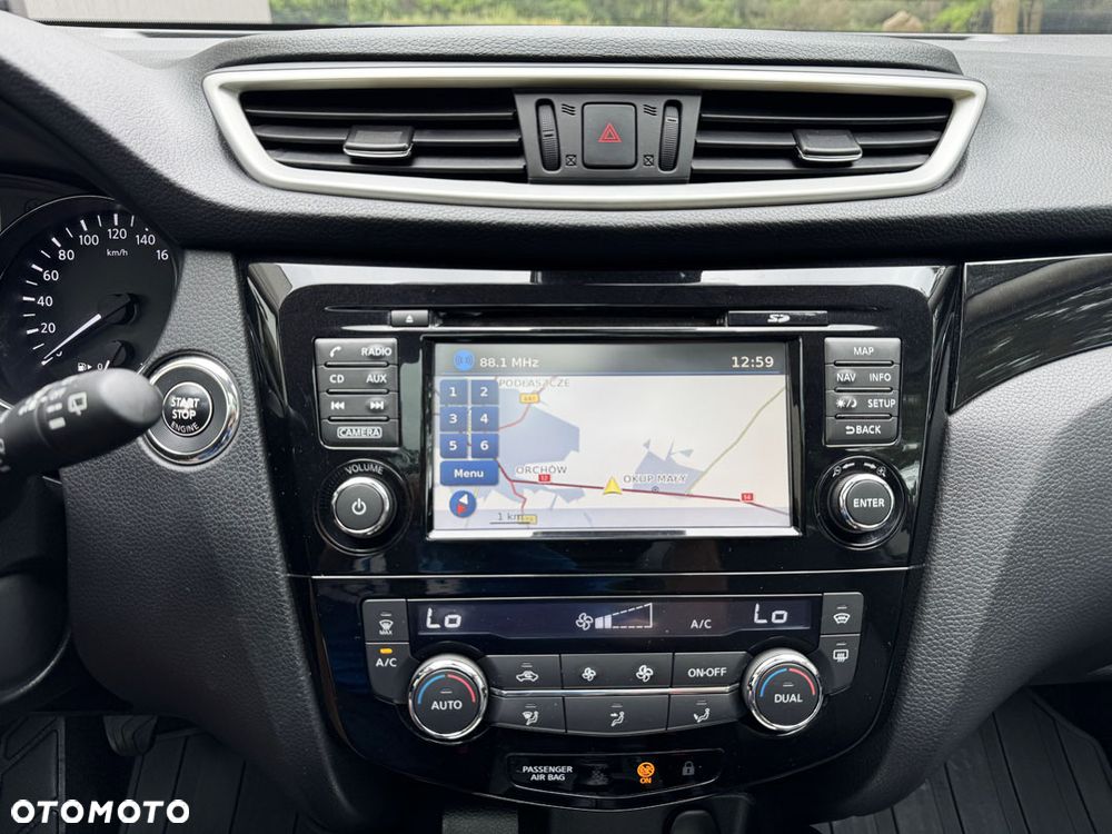 Nissan Qashqai 1.6 DIG-T Visia - 26