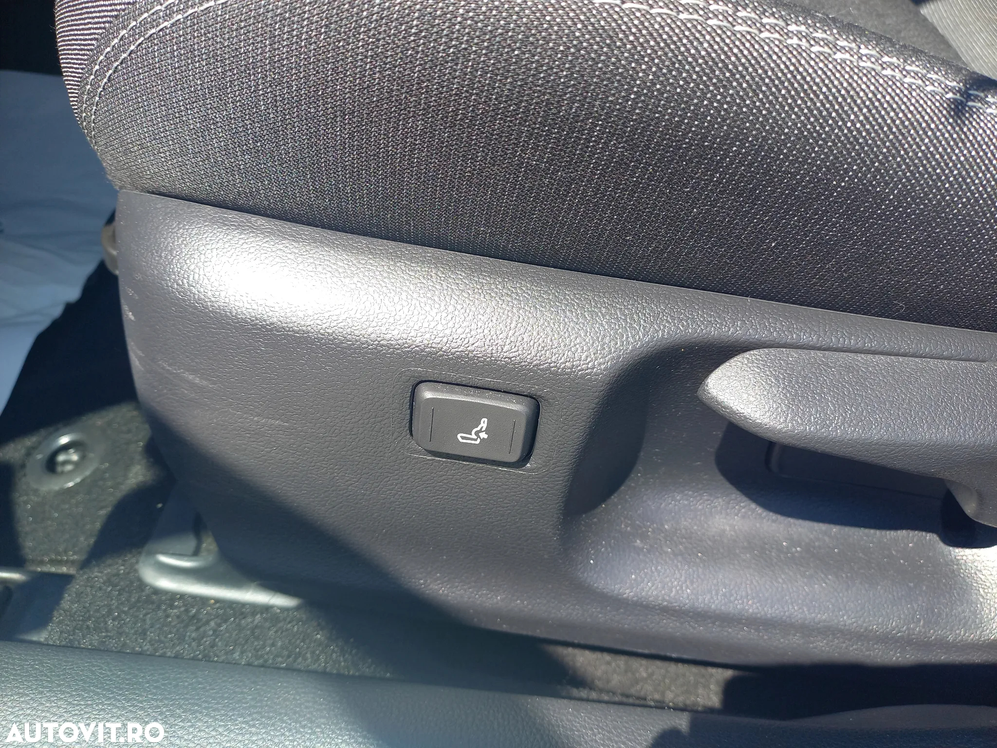 Toyota Corolla Sedan 1.5 TNGA CVT Business - 14