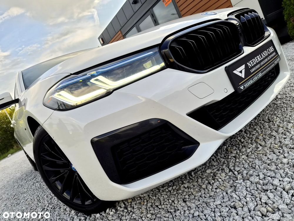 BMW 5 Series 2022 photo 3