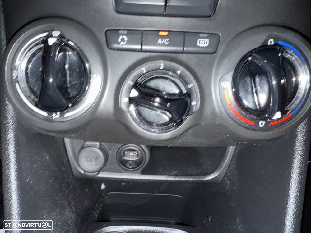 Peugeot 208 1.2 PureTech Style - 27