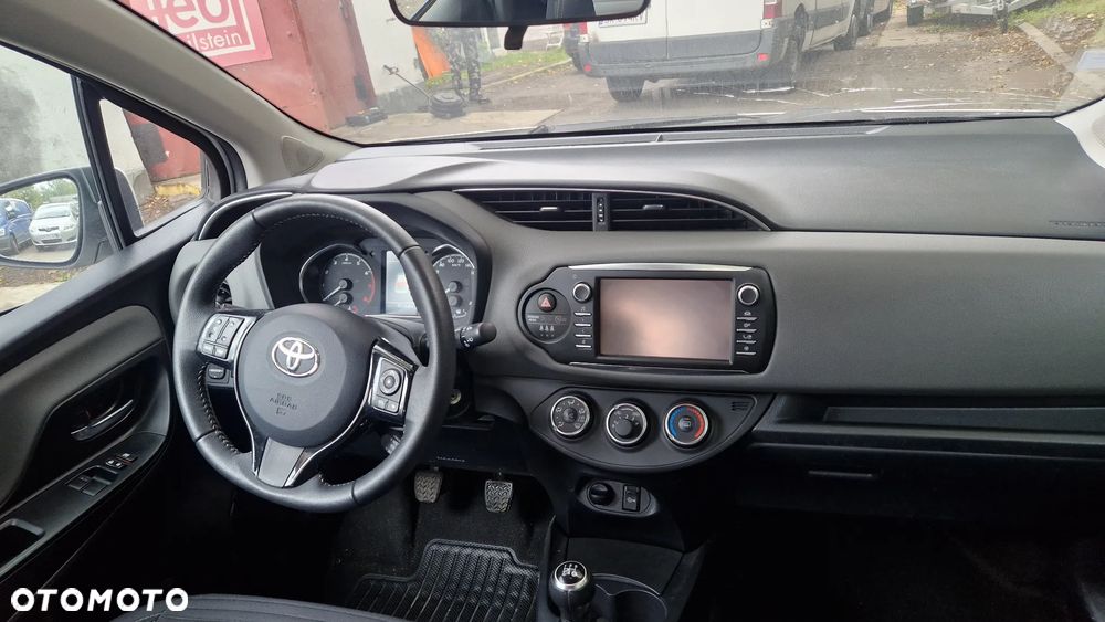 Toyota Yaris 1.0 VVT-i - 3