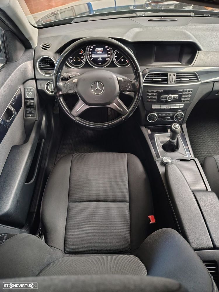 Mercedes-Benz C 180 CDi Elegance BE - 23