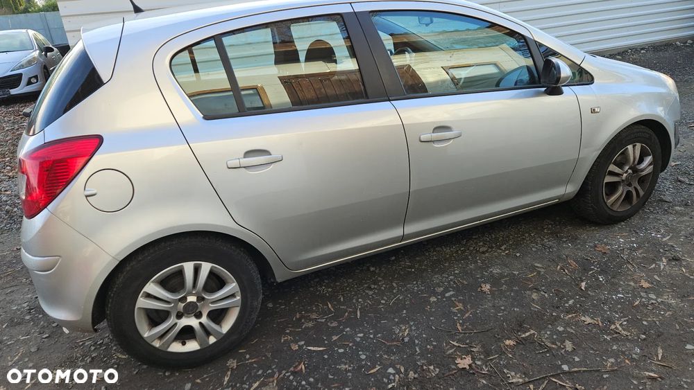 Opel Corsa 1.2 16V Enjoy - 3