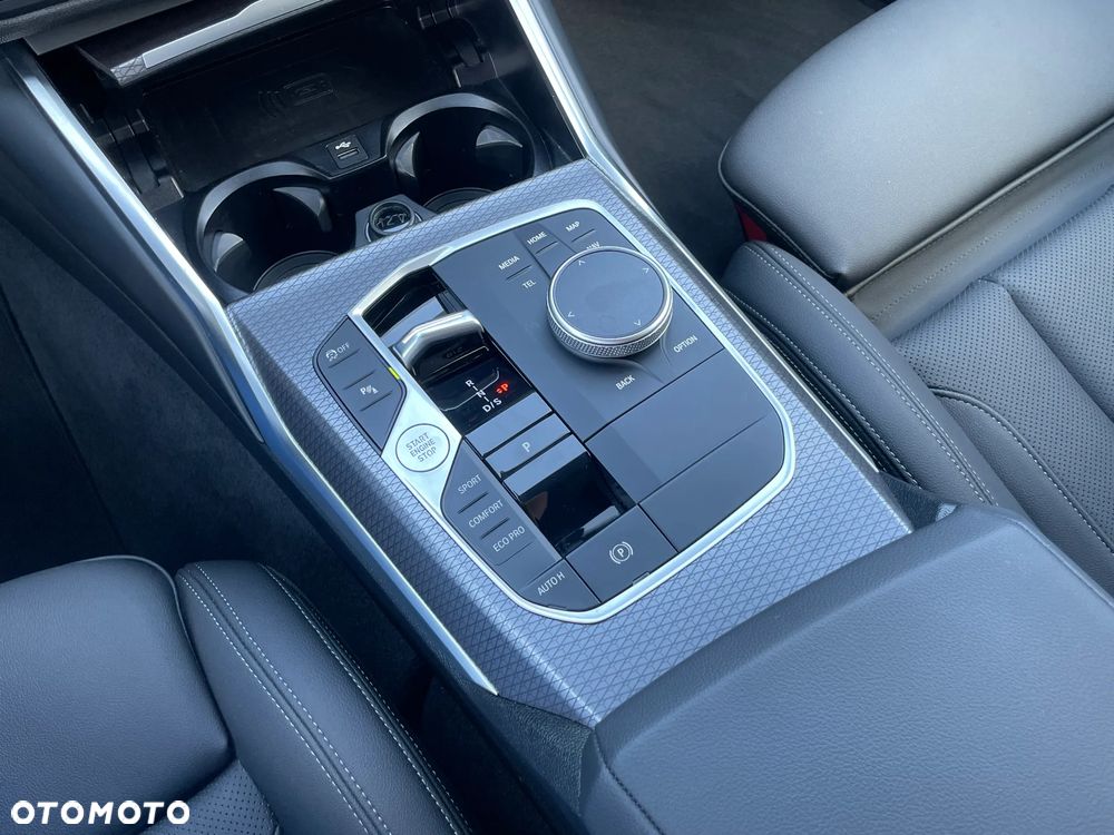 BMW Seria 3 320d mHEV M Sport - 25