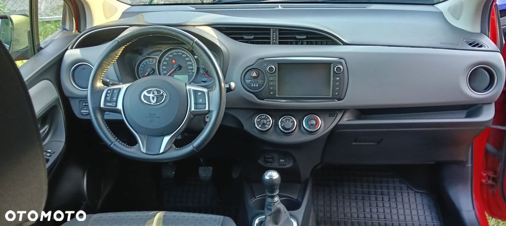 Toyota Yaris 1.33 VVT-i Cool - 11