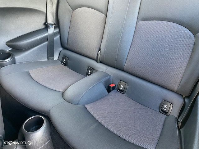 MINI 3 Portas One D - 8