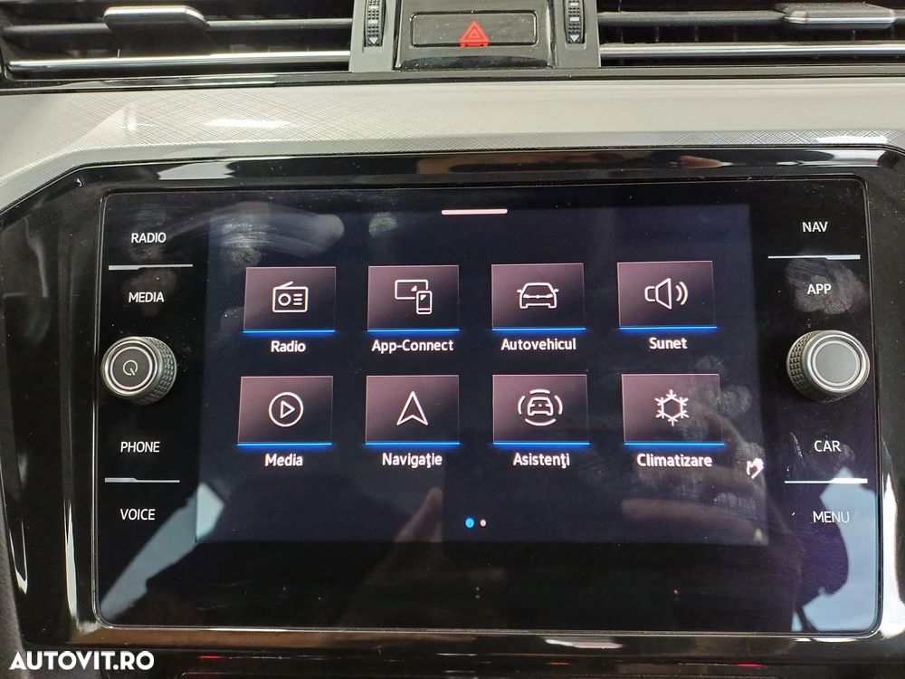 Volkswagen Passat 2.0 TDI DSG Comfortline - 19