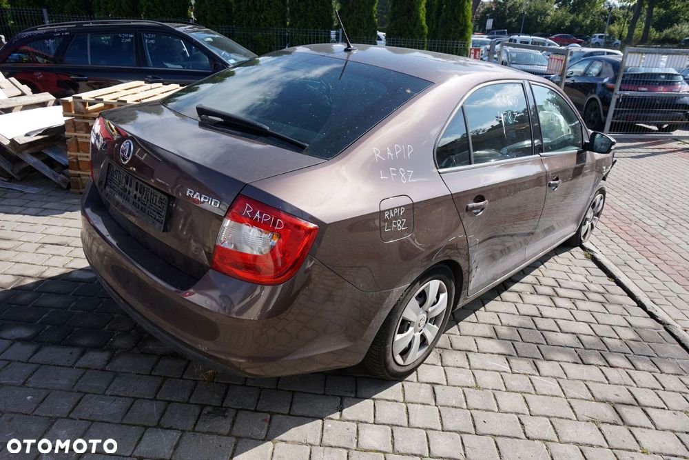 ZWROTNICA PIASTA PRAWY PRZÓD RAPID NH3 1.2 TSI 6Q0407256S 6R0407621A SKODA 2012-2019 - 1