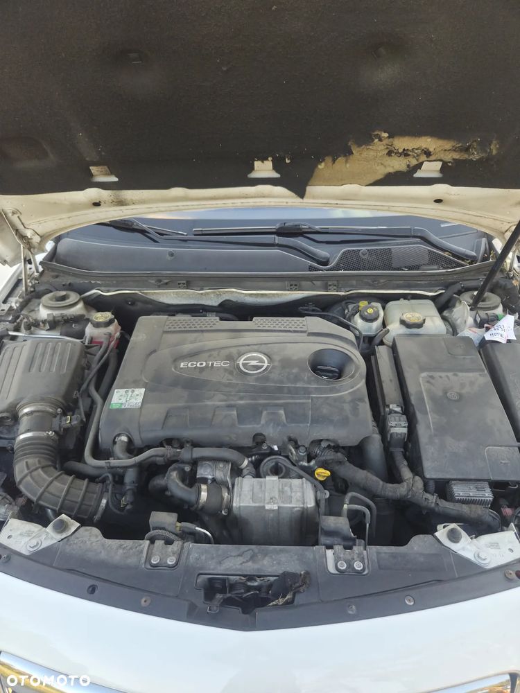 Opel Insignia - 8