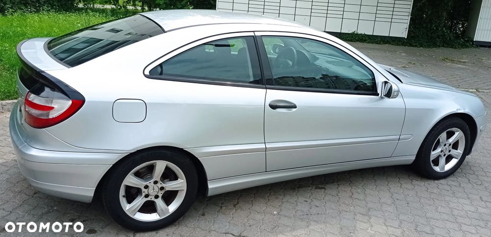 Mercedes-Benz Klasa C 180 Kompressor - 11