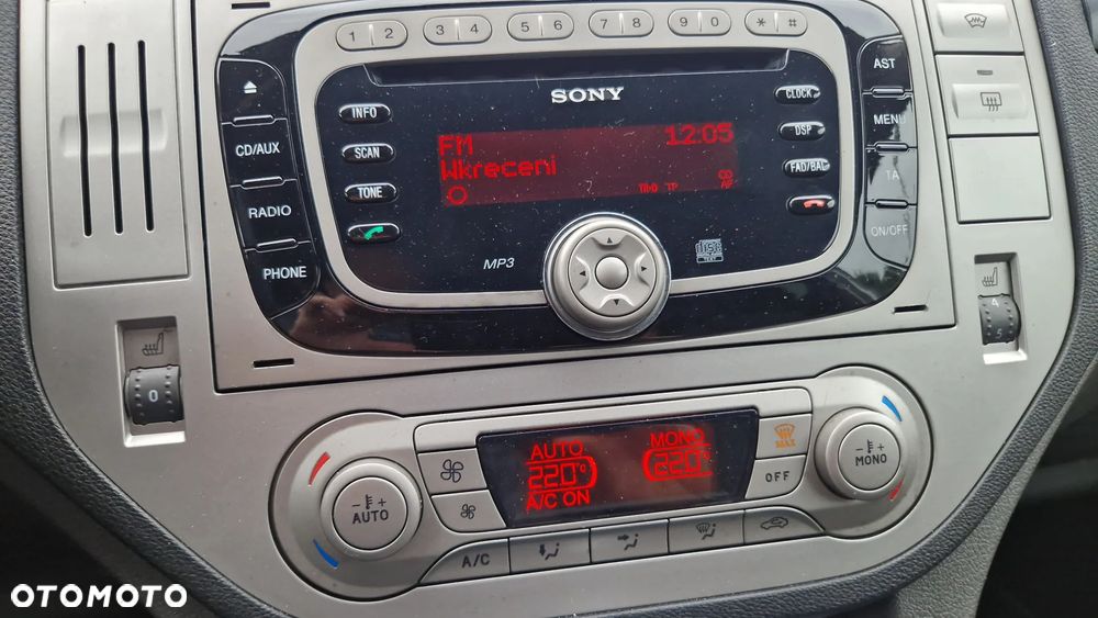 Ford Kuga 2.0 TDCi 2x4 Champions Edition - 11