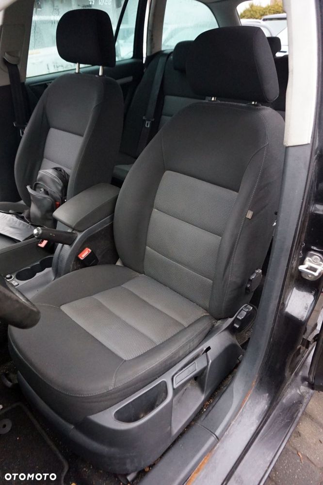 SKODA OCTAVIA II LIFT KOMBI 2008 9910 2.0 TDI BMM 140KM KNS CZARNY na części - 14